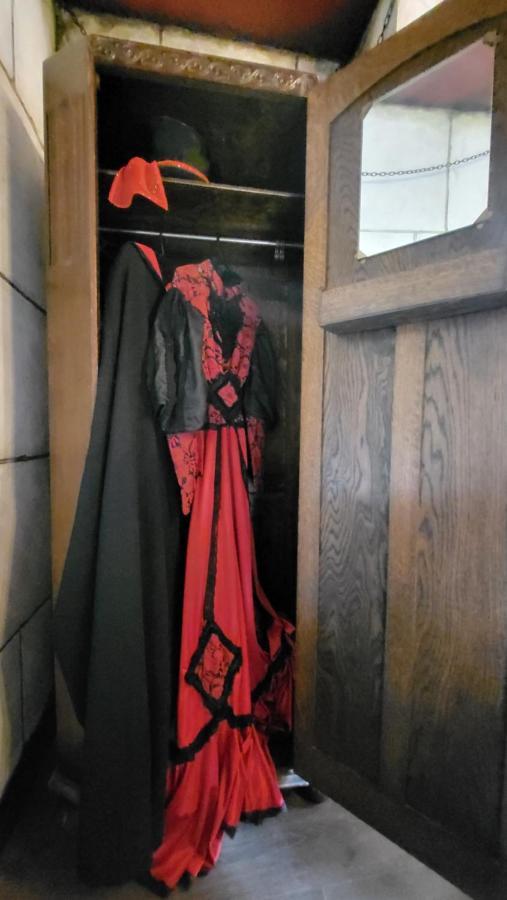 Transylvania House ヨーク エクステリア 写真