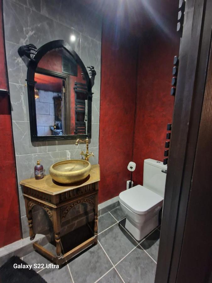 Transylvania House ヨーク エクステリア 写真